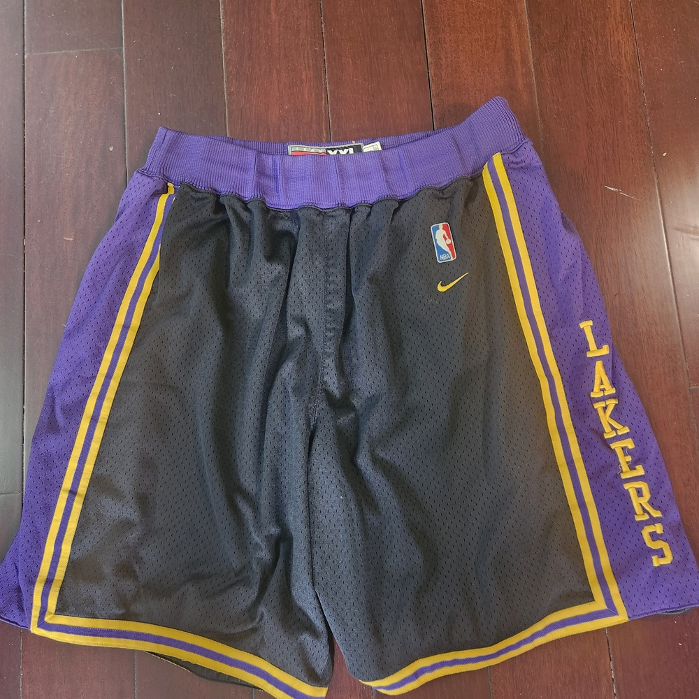 Nike Lakers Basketball Shorts